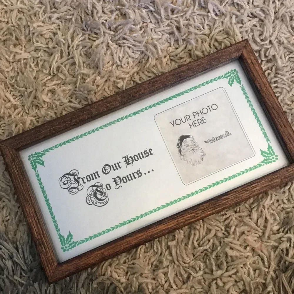 New VTG Christmas Frame Holds 3”X3” Photo